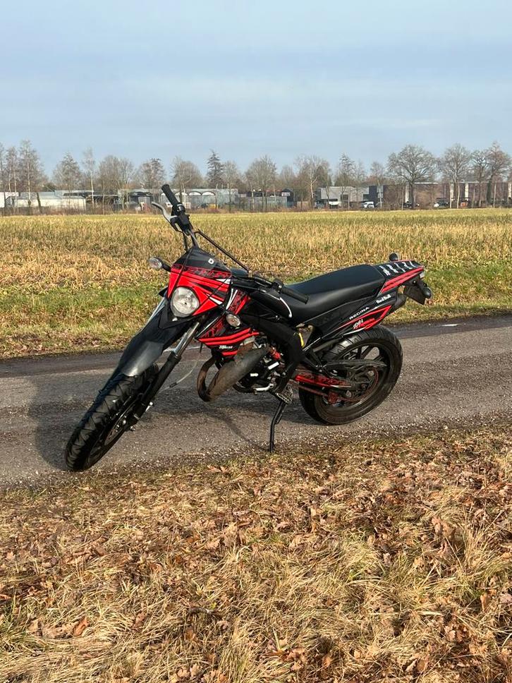 Derbi senda xtreme, Fietsen en Brommers, Brommers | Derbi, Gebruikt, Maximaal 45 km/u, Ophalen