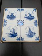 Delfts Blauw Onderzetter met Molens, Antiek en Kunst, Ophalen of Verzenden