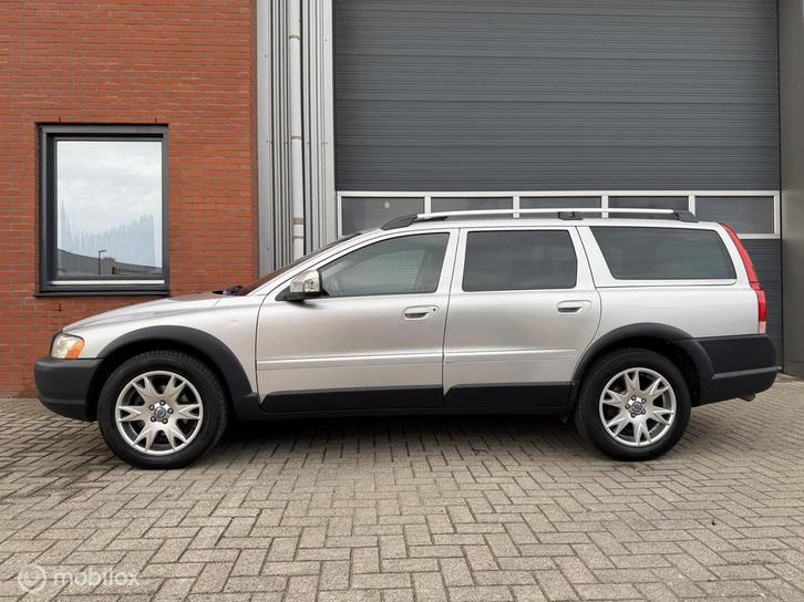 Volvo XC70 2.5T Geartr. Summum - 7 pers. - schuifdak - 17inc, Auto's, Volvo, Bedrijf, Te koop, XC70, 4x4, ABS, Airbags, Airconditioning
