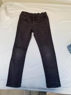 we fashion slimfit maat 122, Kinderen en Baby's, Kinderkleding | Maat 122, Broek, Gebruikt, Ophalen of Verzenden, Jongen