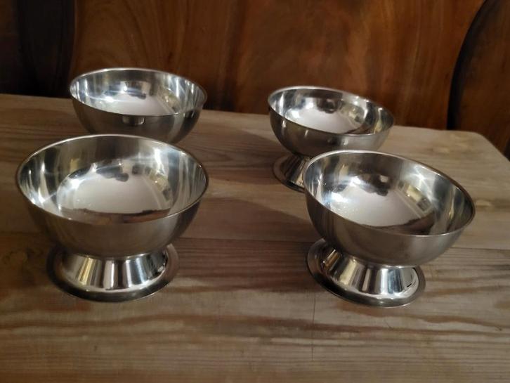 Vintage 4 ZACK RVS Ijscoupes dessertschaaltjes- 60ties,, Huis en Inrichting, Woonaccessoires | Schalen en Manden, Gebruikt, Schaal