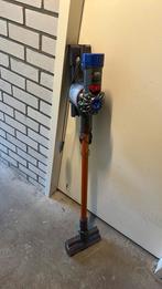 Dyson Steelstofzuiger V8, Witgoed en Apparatuur, Stofzuigers, Ophalen of Verzenden, Zo goed als nieuw, Reservoir, Stofzuiger