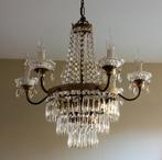 Zakkroonluchter met ijspegelkristallen, Ophalen