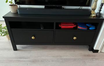 TV meubel beschikbaar voor biedingen