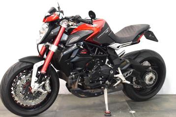 MV AGUSTA BRUTALE 800 DRAGSTER RR (bj 2015) beschikbaar voor biedingen