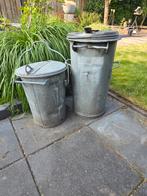 Te koop 2 zinken vuilnis emmers., Ophalen, Gebruikt, Metaal, 50 tot 75 cm