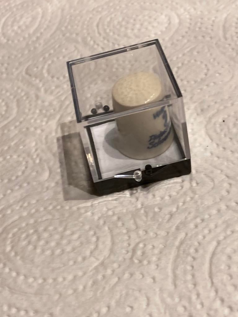 Vingerhoedje koningshuis, Ophalen of Verzenden, Zo goed als nieuw