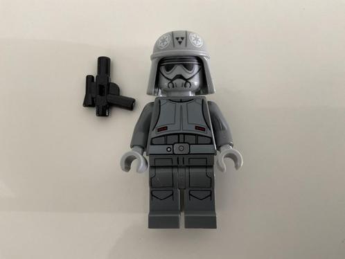 LEGO Star Wars - minifiguur- sw0702 - Imperial Combat Driver, Kinderen en Baby's, Speelgoed | Duplo en Lego, Zo goed als nieuw