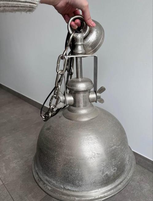 Stoere Industriële Hanglamp – Eyecatcher voor elk interieur!, Huis en Inrichting, Lampen | Hanglampen, Zo goed als nieuw, Minder dan 50 cm