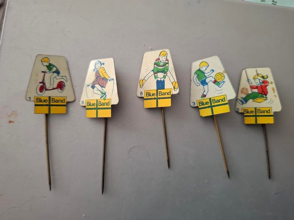 5 Speldjes Blue Band 1965, Ophalen of Verzenden, Zo goed als nieuw, Merk, Speldje of Pin
