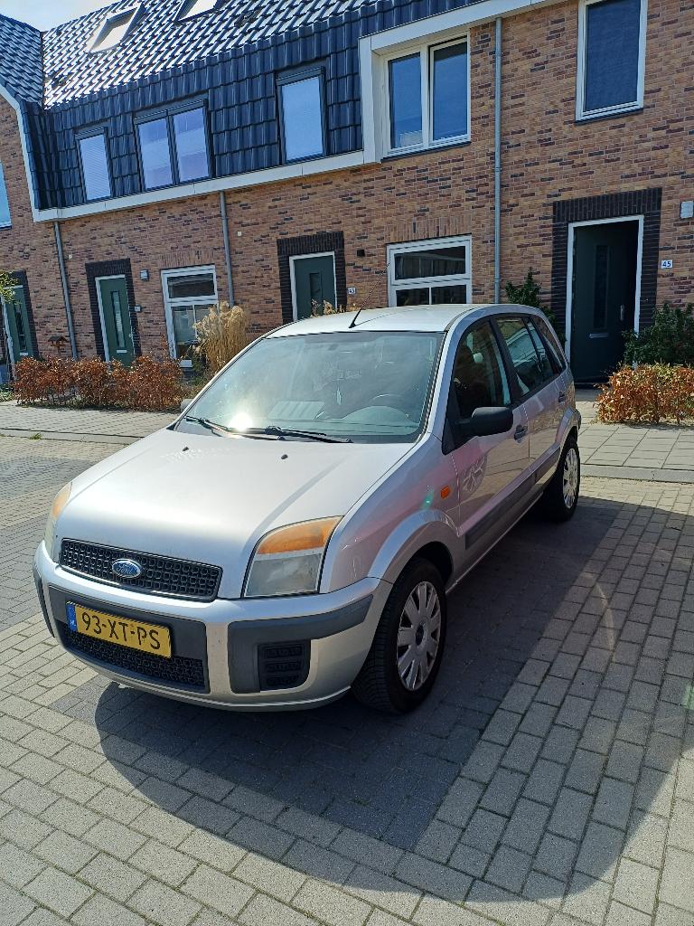 Ford Fusion 1.4 16V 2007 Grijs, Auto's, Voorwielaandrijving, 49 €/maand, Origineel Nederlands, Grijs