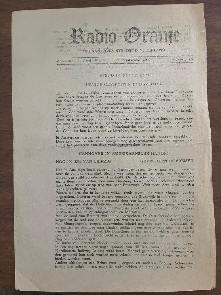 Radio Oranje, Verzamelen, Ophalen of Verzenden, Nederland, Boek of Tijdschrift