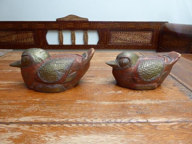 2 vintage houten vogels met koperbeslag, Ophalen of Verzenden