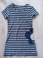 Gestreepte jurk met bloem applicatie -DraagMaat 146   152, Ophalen of Verzenden