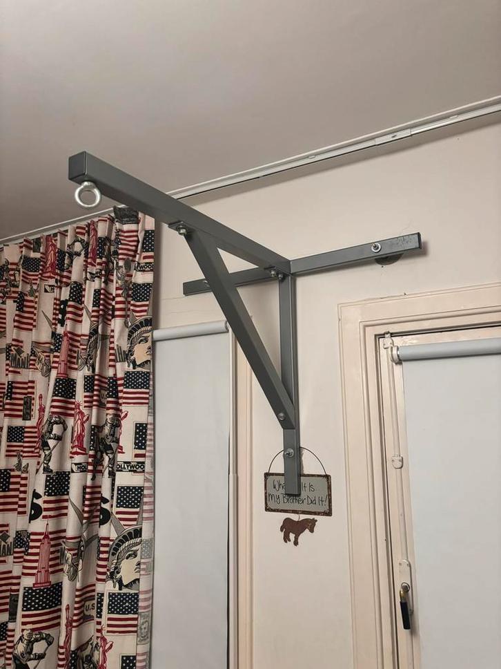 Bokszak met muurbeugel - Gebruikt, goede staat, Sport en Fitness, Boksen, Gebruikt, Bokszak, Ophalen