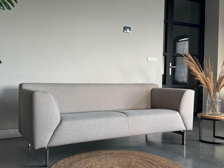 Rolf Benz Lina – 3-zits 217 cm | Neutraal Crème-Grijs |, Huis en Inrichting, Banken | Bankstellen, Zo goed als nieuw, Rechte bank