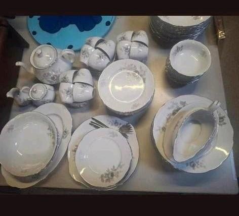 Bohemia servies, Ophalen