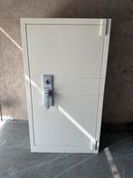 Brandkast / Kluis kast - 120x57x67 cm met verstelbare schapp, Ophalen, Gebruikt, Brandkast