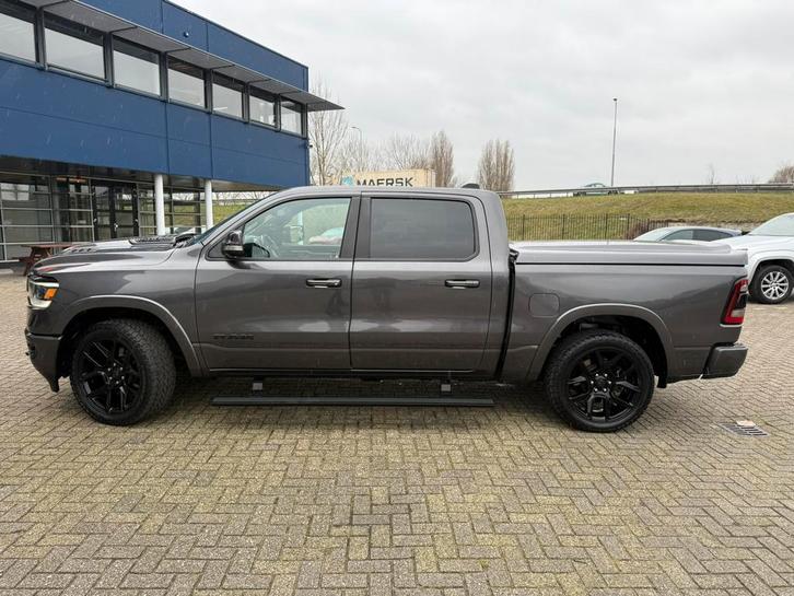 Dodge RAM 4x4 5.7 V8 LARAMIE PANORAMO dealer onderhouden, Auto's, Dodge, Particulier, RAM 1500, 360° camera, 4x4, ABS, Achteruitrijcamera