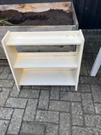 Gratis : Wit kastje met drie planken, Ophalen, Gebruikt