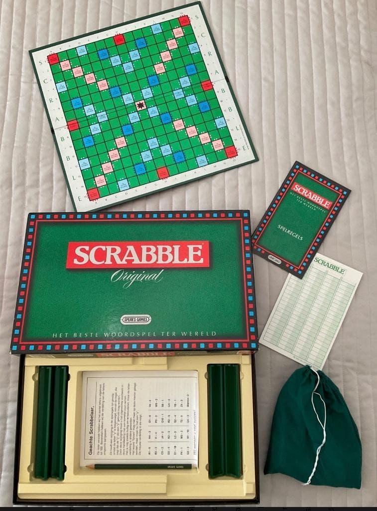 Jumbo Scrabble spel., Hobby en Vrije tijd, Gezelschapsspellen | Bordspellen, Drie of vier spelers, Ophalen, Zo goed als nieuw