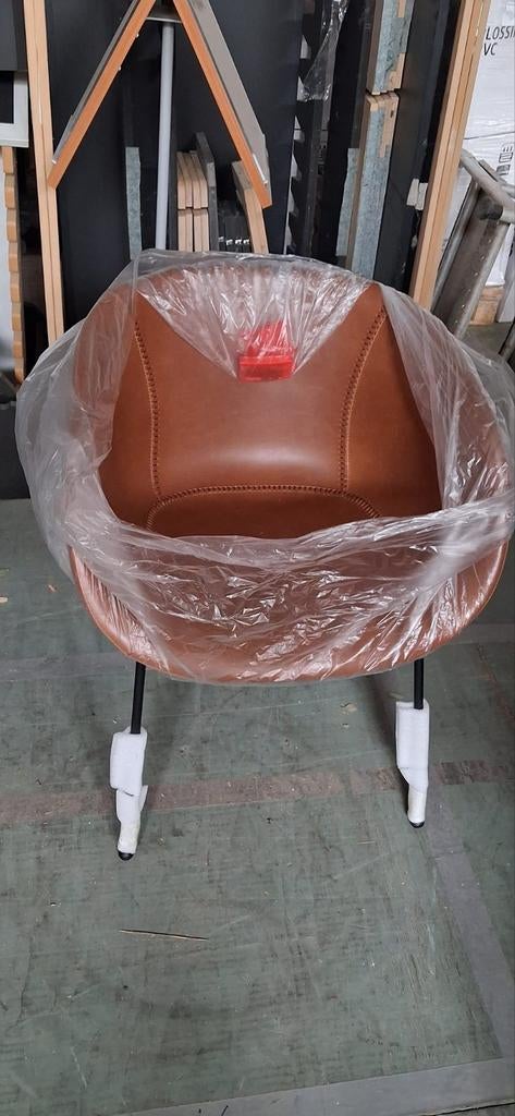 Nieuwe Feston armstoel in doos - PU leer, zwart metaal, Huis en Inrichting, Stoelen, Ophalen, Overige kleuren, Nieuw, Eén