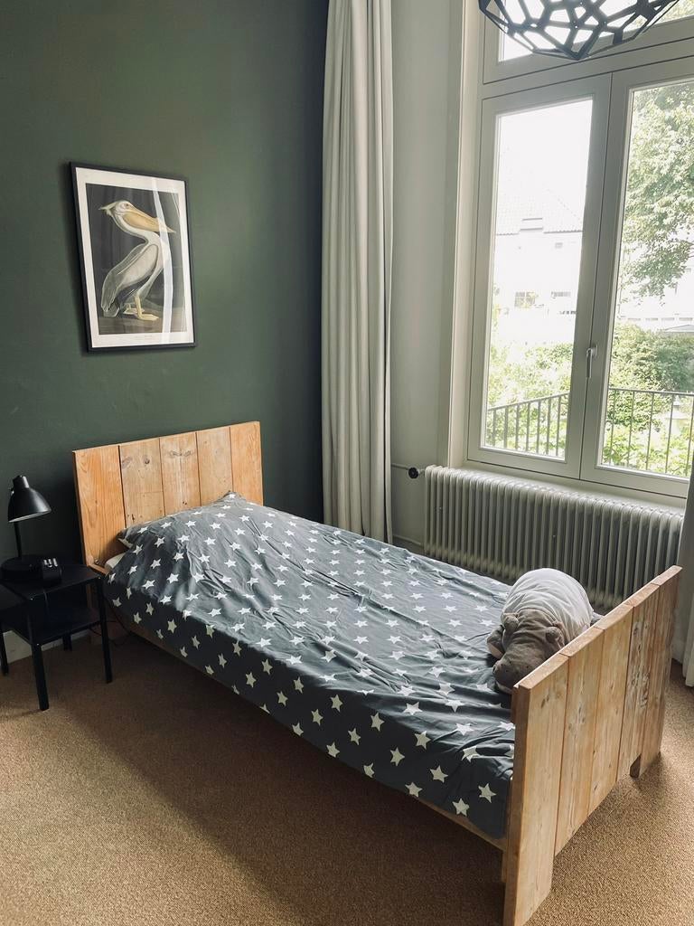 Steigerhouten bed 1 persoon, Ophalen, 85 tot 100 cm, Gebruikt, Lattenbodem