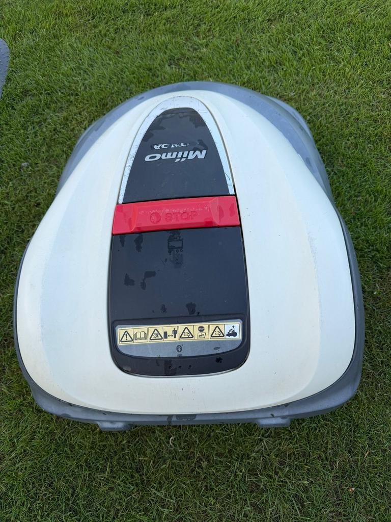 Honda Miimo Robotmaaier - Perfect voor een strak gazon, Tuin en Terras, Robotmaaiers, Ophalen of Verzenden, Gebruikt, 20 tot 25 cm