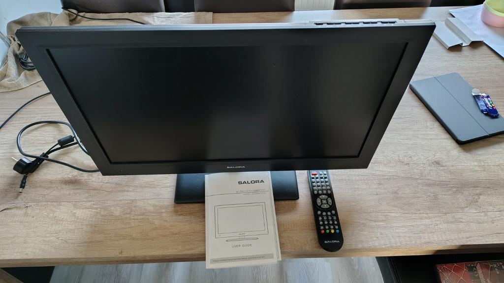 Salora 24 inch tv met ingebouwde dvd speler, Ophalen of Verzenden, Zo goed als nieuw