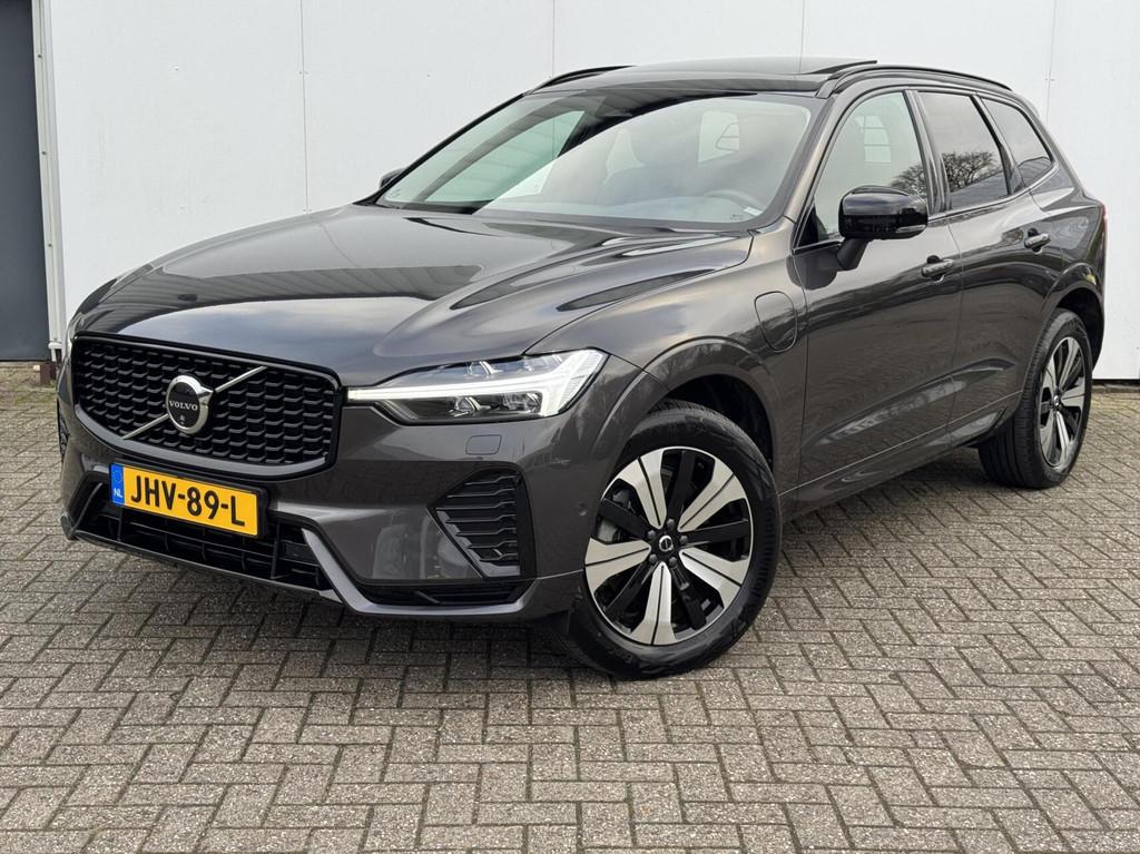 Volvo XC60 T6 Plug-in hybrid AWD Plus Dark | Pano dak | 360, Auto's, Volvo, Automaat, Gebruikt, 4 cilinders, 1969 cc