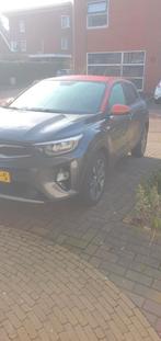 Kia Stonic 1.0 T-gdi 120pk 2019 Grijs, Auto's, Kia, Voorwielaandrijving, 450 kg, Leder en Stof, Origineel Nederlands