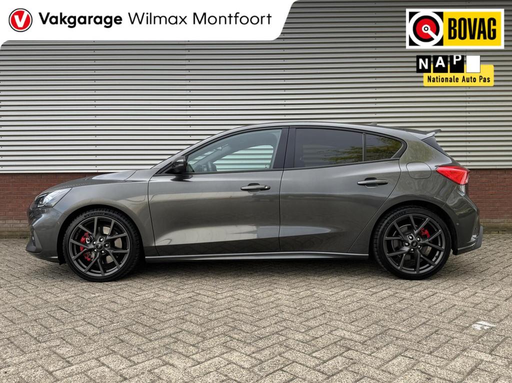 Ford Focus 2.3 EcoBoost ST-X|ACC|B&O|Winterpack|Camera|Trekh, Auto's, 1408 kg, Gebruikt, 2261 cc, Handgeschakeld