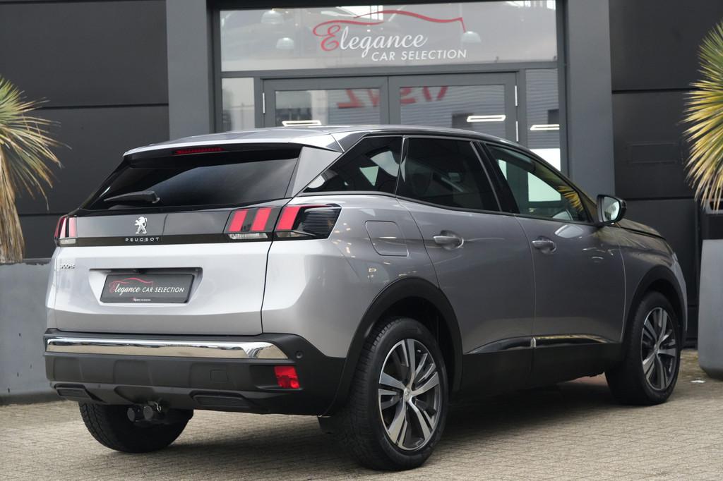 Peugeot 3008 1.2 PureTech Allure Pack Business 131pk Navigat, Voorwielaandrijving, Gebruikt, 1199 cc, Leder en Stof