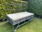 Unieke transportkar omgebouwd tot buitenbank, Tuin en Terras, Ophalen, Gebruikt, Metaal