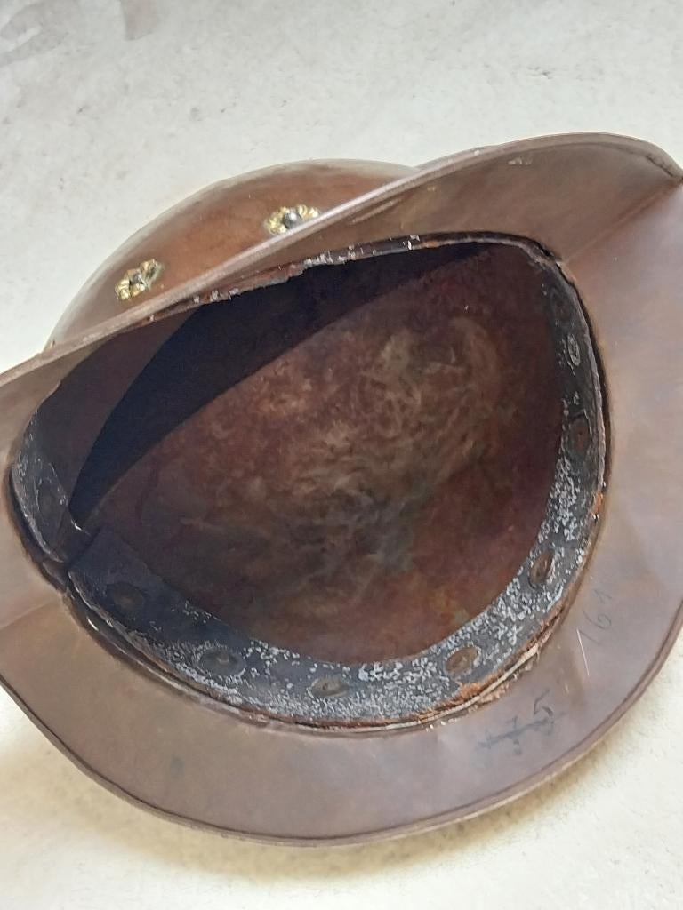 helm, Ophalen of Verzenden, Overige soorten, Overige gebieden, Helm of Baret