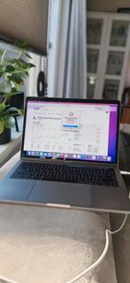 Macbook pro i7 met touchbar, 2 tot 3 Ghz, Qwerty, 13 inch, Zo goed als nieuw
