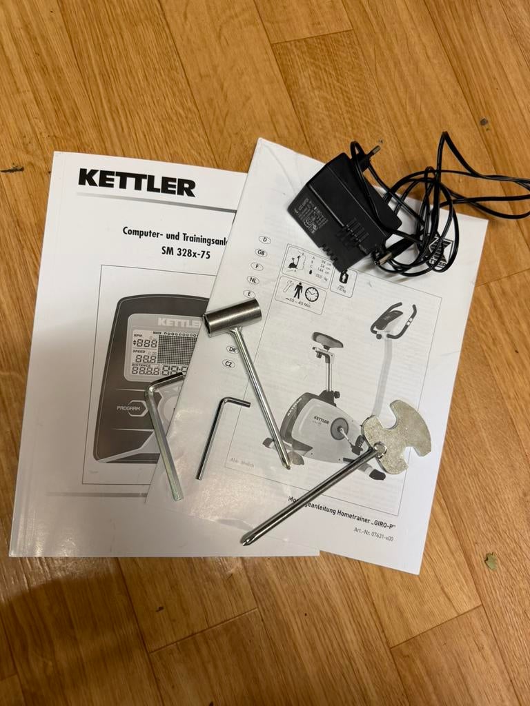 Kettler Hometrainer giro P black edition, Overige materialen, Ophalen of Verzenden, Zo goed als nieuw, Benen