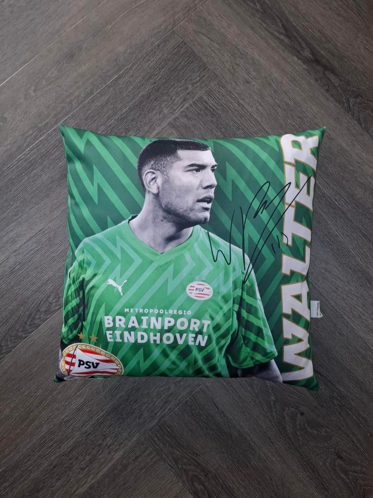 PSV sierkussen met Walter Benitez, Huis en Inrichting, Ophalen of Verzenden, Zo goed als nieuw, Groen, Vierkant