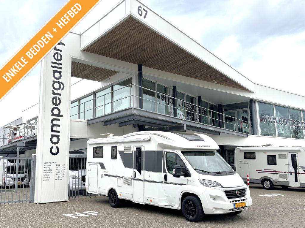 Adria Matrix Plus 670 SL ENKELE BEDDEN + HEFBED LUCHTVERING, Winterisolatie, Ringverwarming, Fiat, 7 tot 8 meter