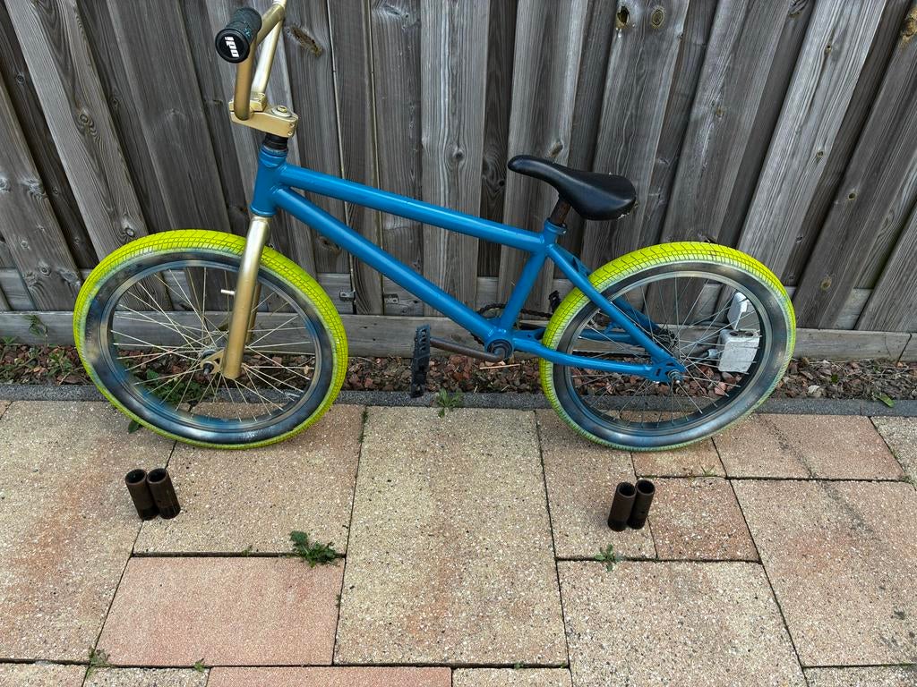 Custom BMX, blauw met goud en neon gele banden, Ophalen, Gebruikt, Staal, 20 tot 24 inch