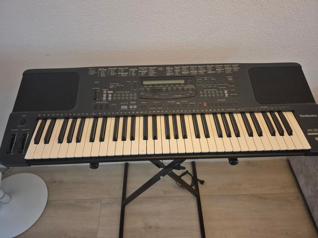 Technics KN 1200 PCM Keyboard met standaard, Muziek en Instrumenten, Keyboards, Ophalen, Midi-aansluiting, Technics, 61 toetsen