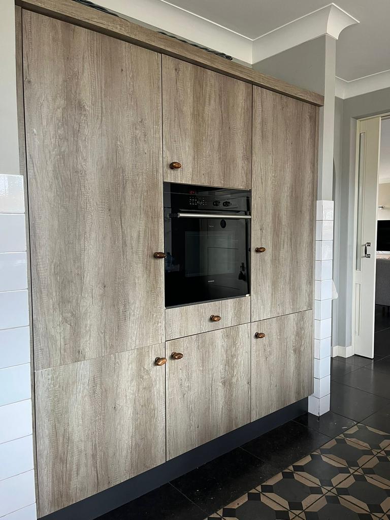 Gratis complete Mandemakers keuken met kastenwand, Huis en Inrichting, Keuken | Complete keukens, Zo goed als nieuw, Hoekkeuken