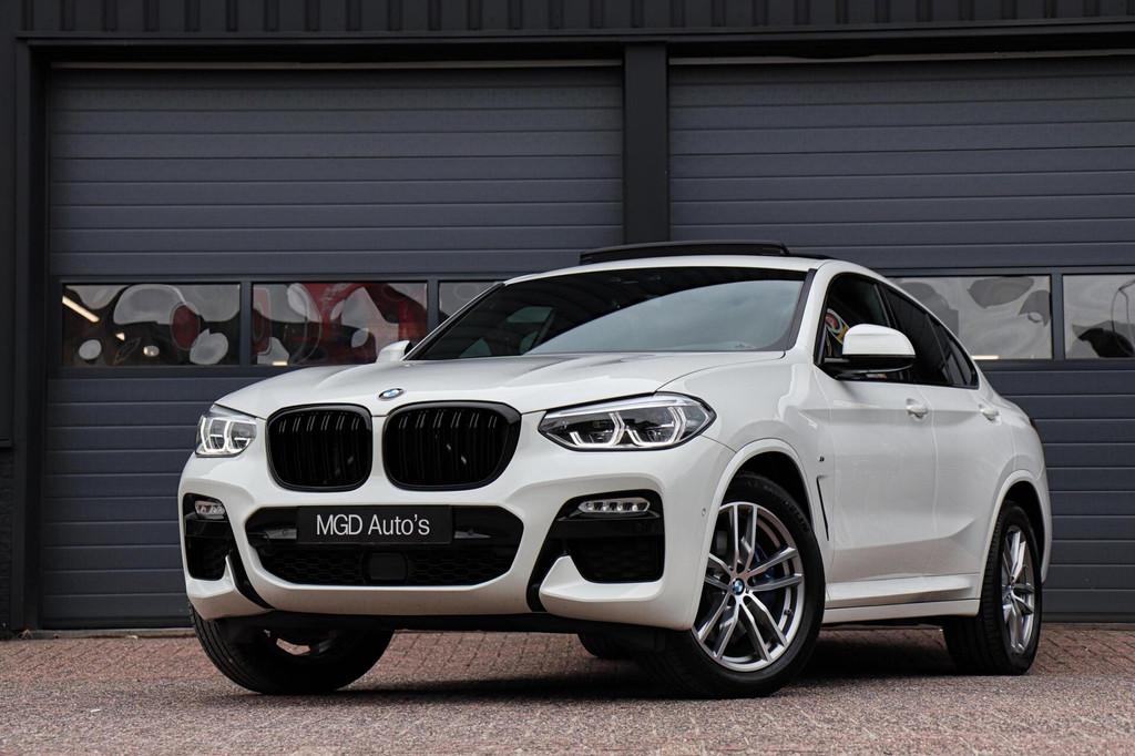 BMW X4 xDrive30i M-Sport M-Pakket /PANODAK/HUD/KEYLESS/CARPL, Automaat, 1998 cc, Gebruikt, Huisgarantie