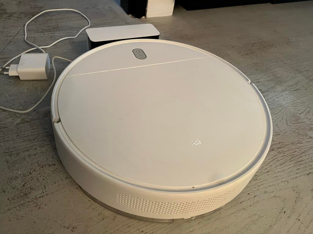Xiaomi Mi Robot Vacuum-Mop Essential MJSTG1, Witgoed en Apparatuur, Stofzuigers, Ophalen, Gebruikt, Robotstofzuiger, Minder dan 1200 watt