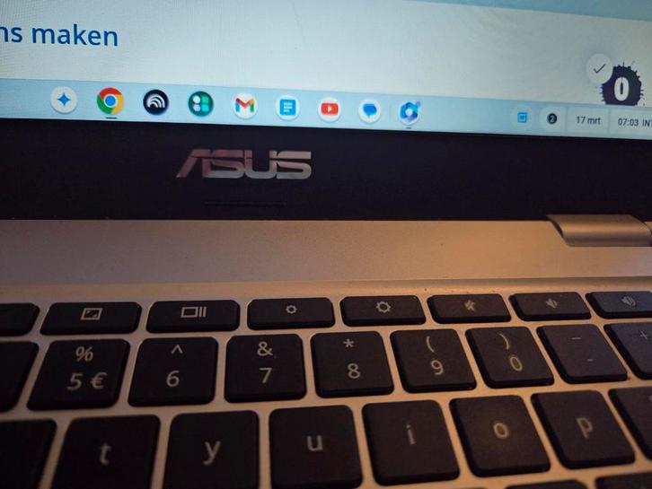 Asus Chromebook C423 - Weinig gebruikt, lichte krasjes, Computers en Software, Chromebooks, Ophalen of Verzenden