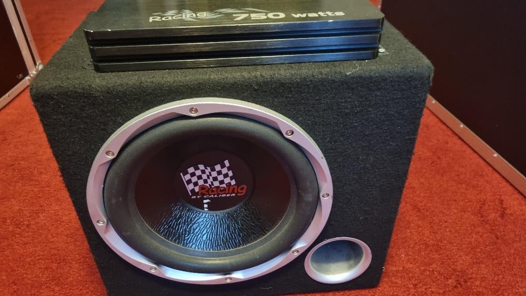 boombox Caliber + versterker 750 watt, Auto diversen, Autospeakers, Ophalen of Verzenden, Gebruikt