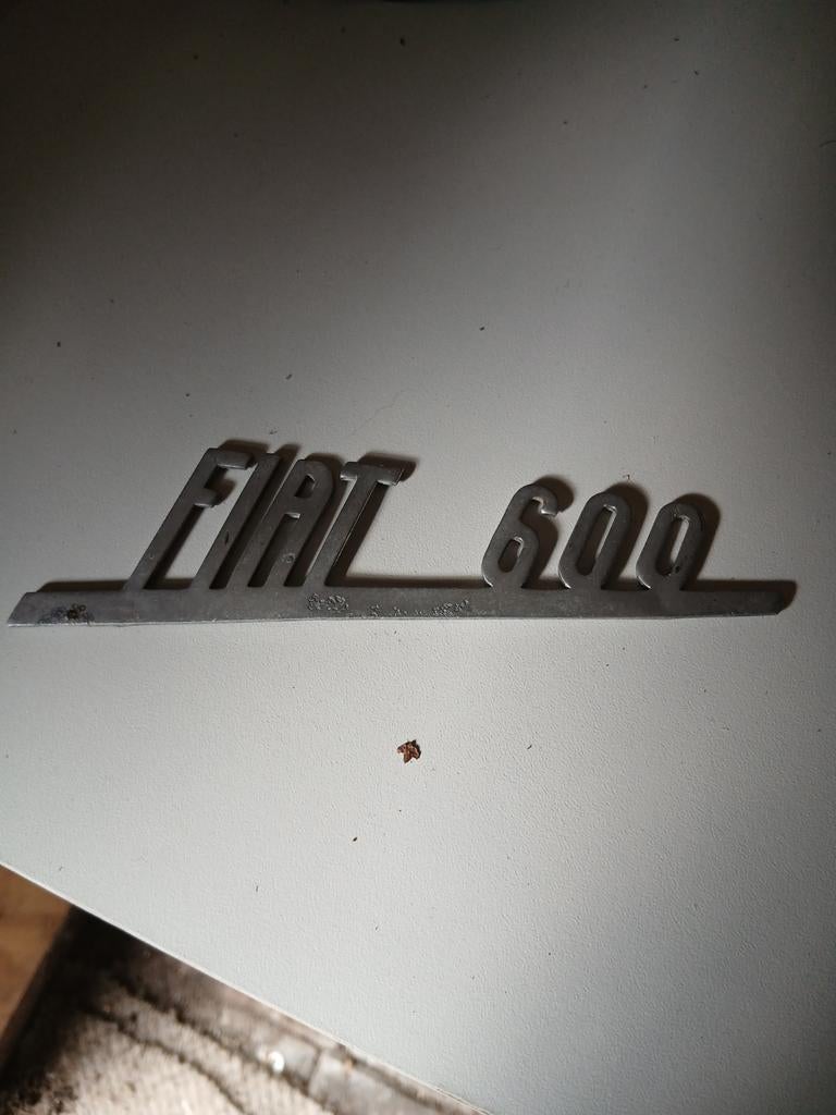 Embleem Fiat 600, Ophalen of Verzenden