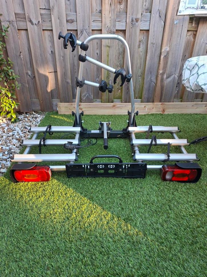 Uebler fietsendrager voor 3 fietsen, kantelbaar 13-polig, Auto diversen, Fietsendragers, Ophalen