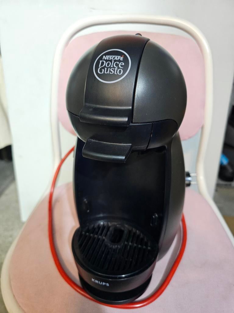 Nescafé Dolce Gusto Krups koffiezetapparaat, Gebruikt, Koffiemachine, Ophalen of Verzenden, 1 kopje
