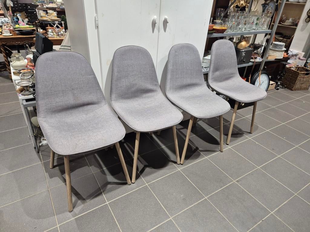 4 eetkamerstoelen, Ophalen, Onbekend, Zo goed als nieuw, Vier